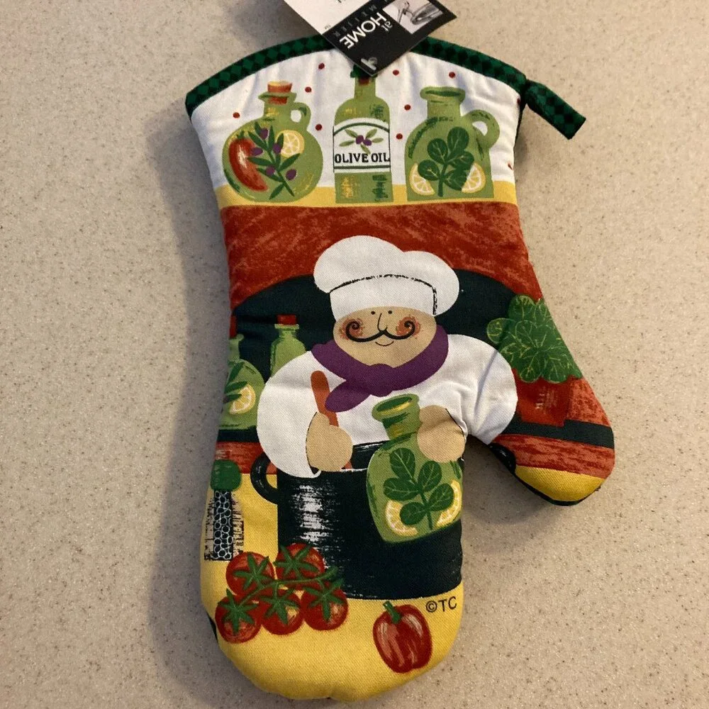 Oven Mitts and Pot Holders NWT